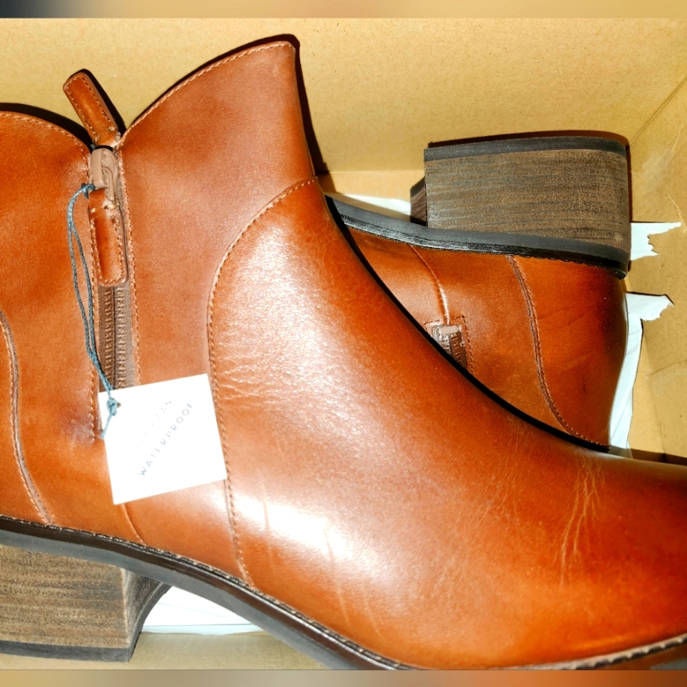 NEW Cole Haan Lyla Harvest Brown Leather Waterproof Boots 10.5 - Picture 3 of 8